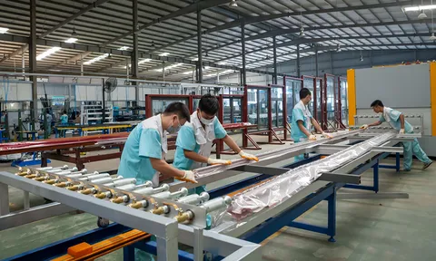 Bí mật công nghệ cửa nhôm bên trong nhà máy Eurowindow: Giải pháp “cứu tinh” chống nóng mùa hè