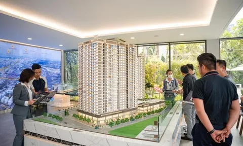Nợ vay ‘đè nặng” doanh nghiệp bất động sản