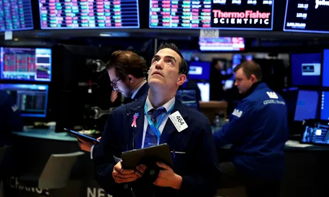 Nasdaq Composite lập kỷ lục mới nhờ cổ phiếu AI