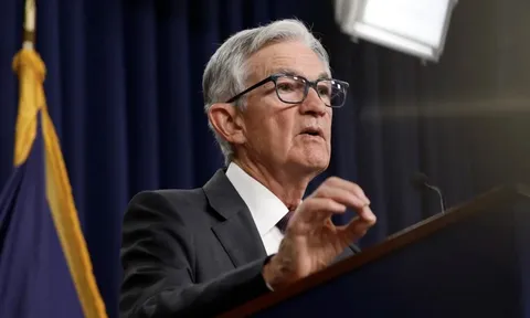 Fed quyết định giữ nguyên lãi suất trước bất ổn thuế quan của chính quyền Donald Trump