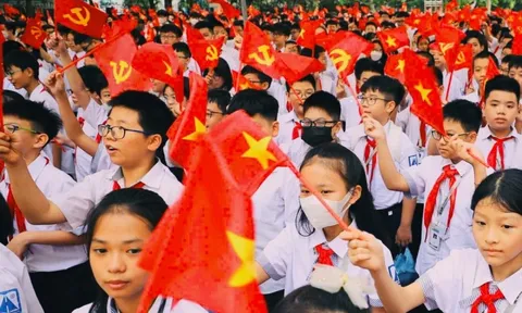 Chính thức miễn học phí cho toàn bộ học sinh công lập