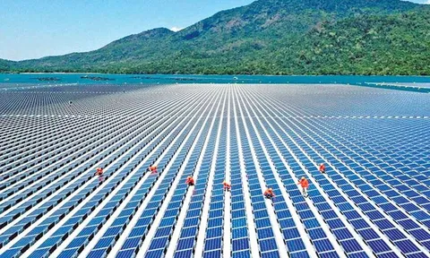Phó Thủ tướng yêu cầu đẩy nhanh tiến độ các dự án điện