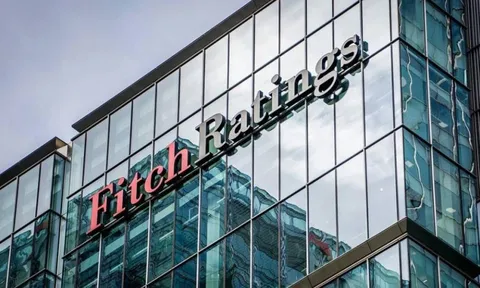Fitch Ratings nâng hạng công cụ nợ Việt Nam, tín hiệu tích cực cho vốn ngoại