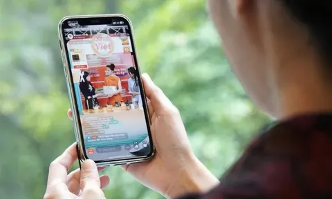 Từ 1/7, KOL, KOC livestream bán hàng phải chịu trách nhiệm đến đâu?