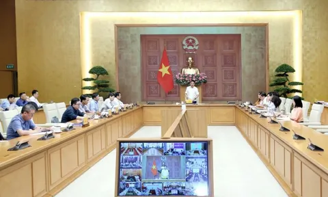 Phó Thủ tướng Nguyễn Văn Thắng chỉ đạo thực hiện tốt việc kiểm soát giá những tháng cuối năm