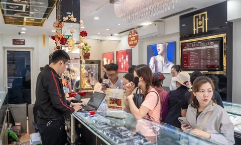 Giá vàng hôm nay 16/9: Giảm xuống mức thấp nhất 5 tuần qua