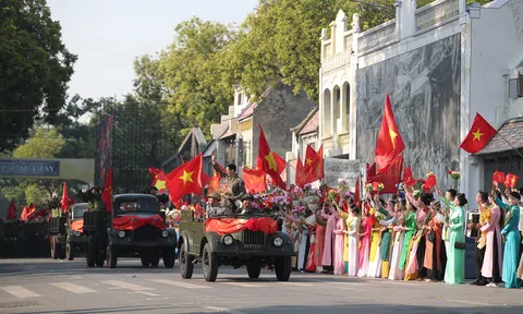 Xúc động, tự hào trong Ngày hội Văn hóa vì Hòa bình kỷ niệm 70 năm Giải Phóng Thủ Đô