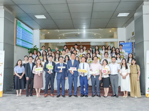 KBSV “bắt tay” ĐHQGHN: Đầu tư vào thế hệ trẻ - Ươm mầm tài năng, khai phóng tư duy tài chính