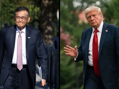 Chính quyền ông Trump cân nhắc nắm cổ phần trong ông lớn bán dẫn Intel