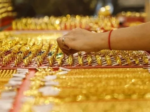 Giá vàng tăng nóng, Bộ Tài chính có đề xuất mới
