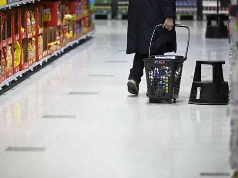 Quốc gia EU 'đứng ngồi không yên' vì cắt đứt với Nga: Hàng loạt ngành kinh tế chủ lực đổ vỡ, doanh nghiệp phá sản liên miên vì không thể xuất khẩu