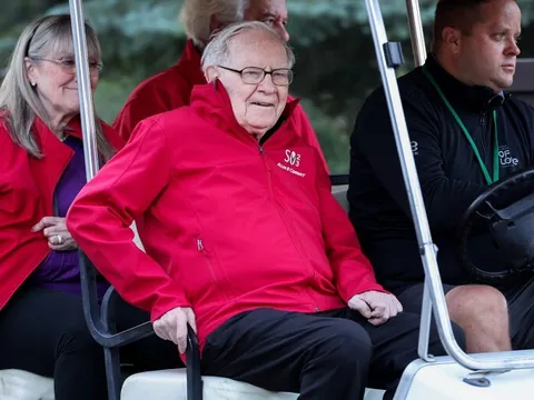 'Chỉ số Buffett' cao kỷ lục, chứng khoán Mỹ đối mặt nguy cơ lao dốc thê thảm