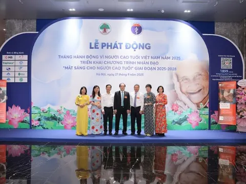 Phát động Tháng hành động vì người cao tuổi và chương trình "Mắt sáng cho người cao tuổi"