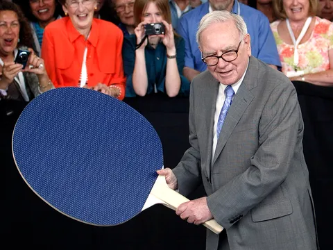 Đầu tư thế nào để ít mắc sai lầm tai hại, Warren Buffett có 5 lời khuyên bổ ích