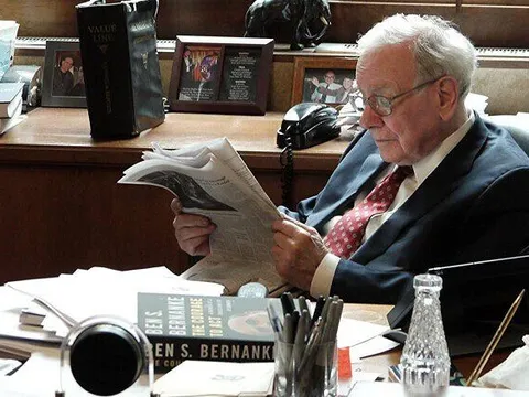Huyền thoại Warren Buffett nói đây là khoản đầu tư tốt nhất, không mã cổ phiếu nào bì kịp