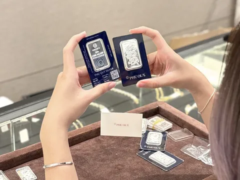 Giá bạc quay đầu giảm sau khi lập đỉnh