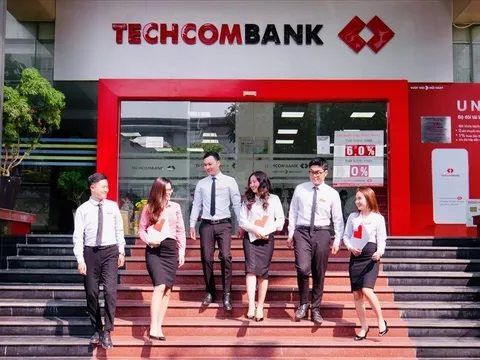 Techcombank (TCB) báo lãi kỷ lục gần 26.000 tỷ đồng trong năm 2025
