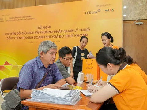 Thúc đẩy thanh toán không dùng tiền mặt: LPBank đồng hành tích cực cùng mục tiêu quốc gia