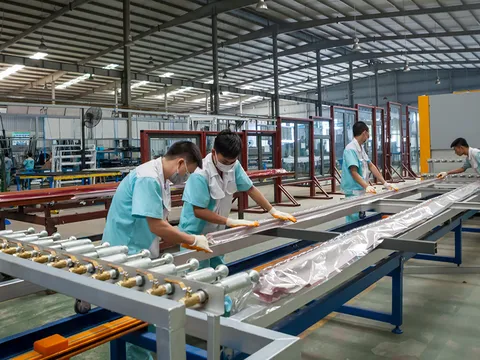 Bí mật công nghệ cửa nhôm bên trong nhà máy Eurowindow: Giải pháp “cứu tinh” chống nóng mùa hè