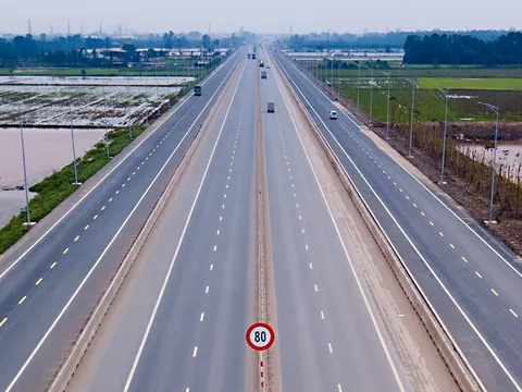 Đề xuất đầu tư đoạn cao tốc trên tuyến vành đai 5 Vùng Thủ đô với 8 làn xe