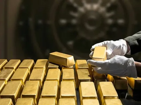 Quỹ vàng lớn nhất thế giới mạnh tay "bắt đáy" gần 10 tấn vàng