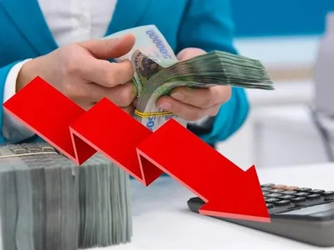 Lãi suất cho vay lùi dần về 10%: Chính sách đã ngấm, tiền ứ chờ khách