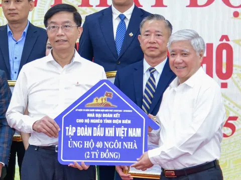 Petrovietnam trao tặng 2 tỷ đồng xây dựng nhiều “mái nhà hạnh phúc” tại Điện Biên