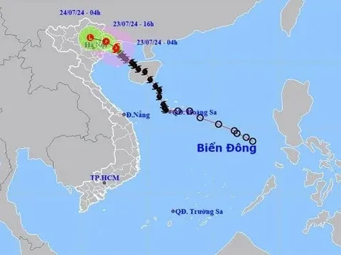 Bão số 2 giật cấp 11 đang tiến vào đất liền, miền Bắc mưa lớn