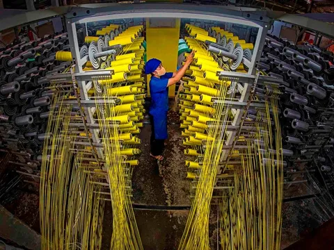 Dệt may Việt Nam tìm hướng đi bền vững giữa áp lực chuỗi cung ứng