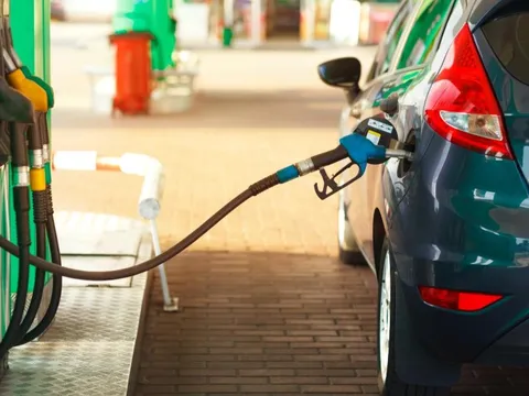 Cấm xe xăng dầu tại các quốc gia châu Á: Lộ trình và chính sách hỗ trợ ra sao?