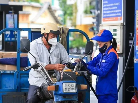 Giá xăng giảm sau 3 phiên tăng, RON 95 III còn 19.150 đồng/lít