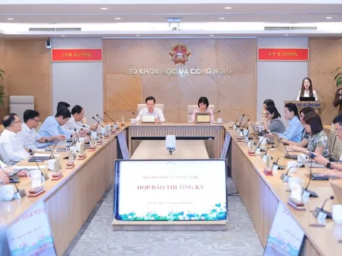 Doanh thu công nghiệp công nghệ số đạt hơn 622.000 tỷ đồng trong tháng 4