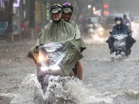 Đón không khí lạnh, miền Trung kết thúc nắng nóng, miền Bắc mưa to