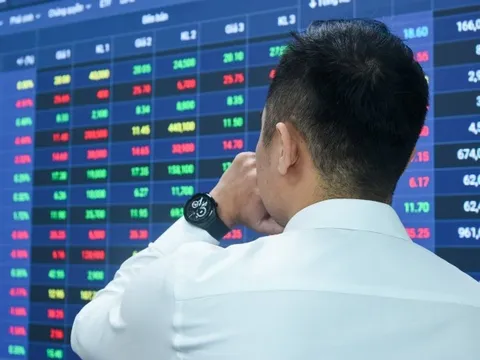 Mua cổ phiếu PNJ: Chưa kịp vui vì bắt đáy đã lỗ ngay 10% khi 'hàng về'