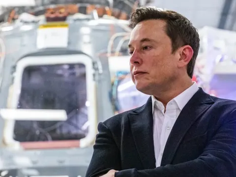 Elon Musk mất 130 tỷ USD trong một 'tuần thảm hoạ'