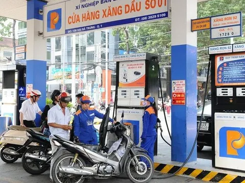 Kinh doanh xăng dầu: Từ quản giá đến quản trị thị trường