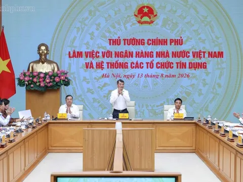 Thủ tướng yêu cầu NHNN xác định “điểm cân bằng” giữa yêu cầu kiểm soát lạm phát và hỗ trợ tăng trưởng