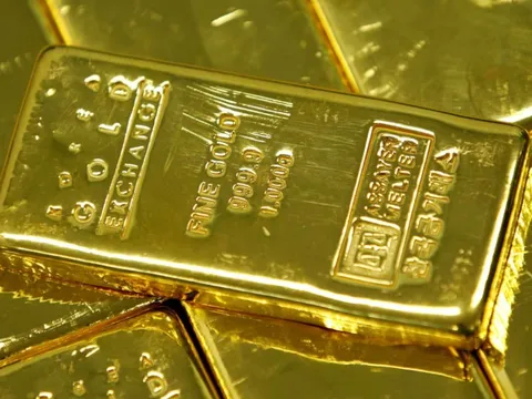 Giá vàng vào đà tăng trưởng dài dạn, sớm chạm mốc 6.000 USD/ounce?
