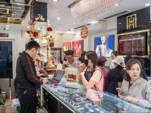 Giá vàng hôm nay 16/9: Giảm xuống mức thấp nhất 5 tuần qua