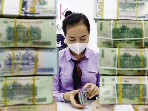 Lãi suất trái phiếu ngân hàng lên 10,5%/năm; tiến độ giải ngân gói 120.000 tỷ
