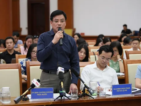 UBCKNN đang nghiên cứu giao dịch chứng khoán xuyên trưa, nới biên độ giá