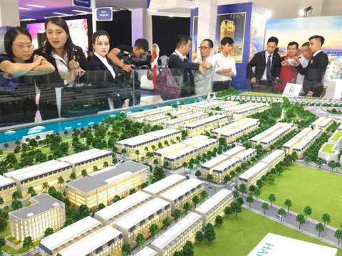 Ế ẩm, doanh nghiệp bất động sản nghỉ tết sớm và dài chưa từng có