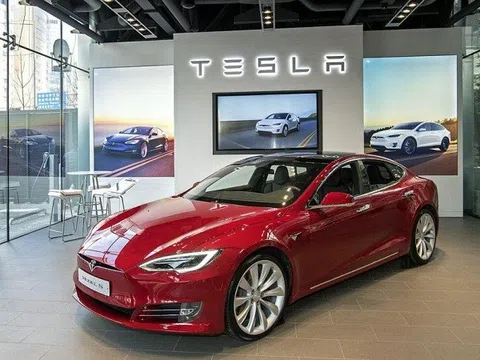 Quảng cáo sai về xe điện, Tesla bị phạt 2,2 triệu USD