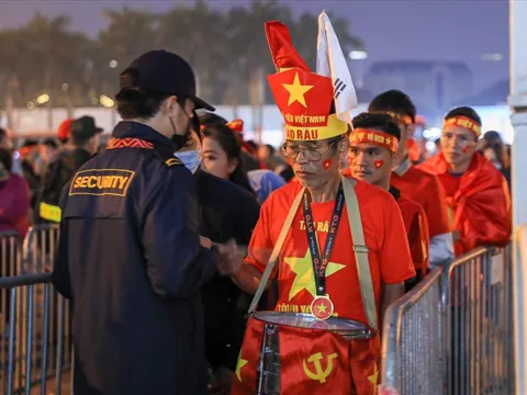 Cháy vé trận chung kết AFF Cup 2022, giá chợ đen tăng gấp nhiều lần