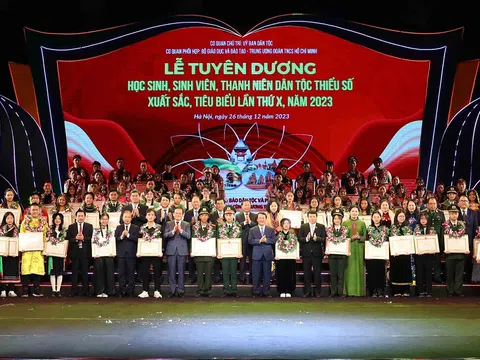 Tuyên dương 143 học sinh, sinh viên dân tộc thiểu số xuất sắc, tiêu biểu năm 2023