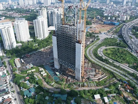 Cận cảnh tòa tháp 400 triệu USD VietinBank Tower trước ngày về tay chủ mới