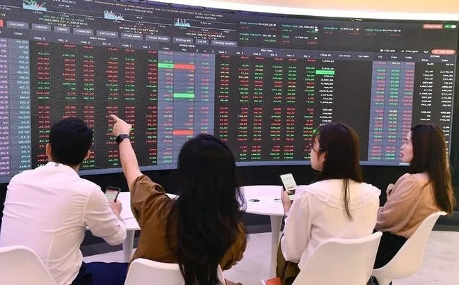 UBCK cảnh báo rủi ro từ các mô hình hợp tác đầu tư qua ứng dụng