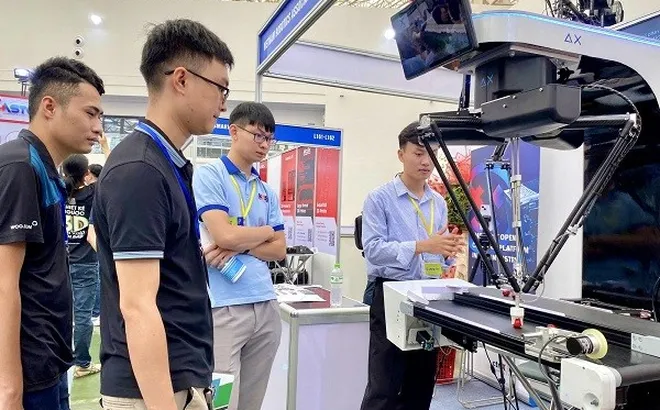 Đưa Việt Nam vào Top 30 Chính phủ số thế giới năm 2045