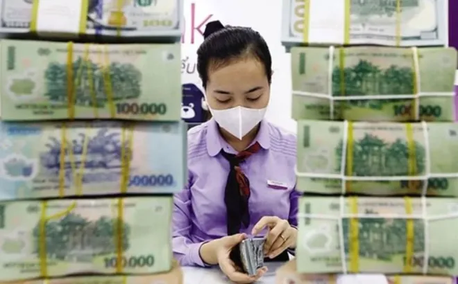 Lãi suất trái phiếu ngân hàng lên 10,5%/năm; tiến độ giải ngân gói 120.000 tỷ