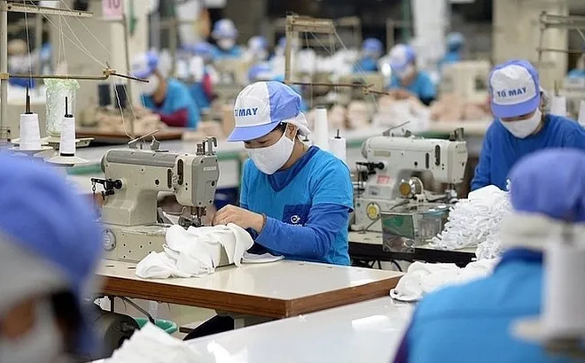 Loạt doanh nghiệp sớm báo lãi nghìn tỷ trong 6 tháng đầu năm
